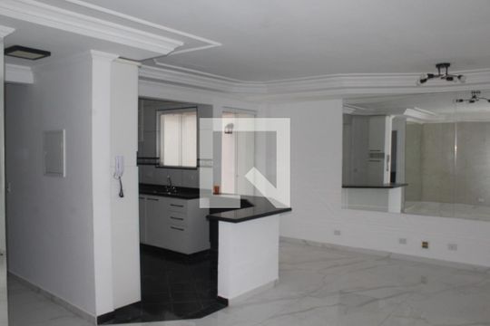 Sala de casa de condomínio para alugar com 3 quartos, 200m² em Vila Mariza Mazzei, São Paulo