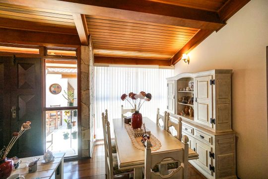 Sala de jantar de casa à venda com 3 quartos, 200m² em Chácara Califórnia, São Paulo