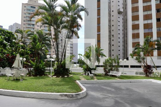 Área comum de apartamento para alugar com 1 quarto, 43m² em Barra Funda, Guarujá