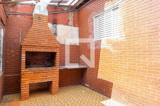 Quintal de casa à venda com 3 quartos, 189m² em Vila Campestre, São Paulo