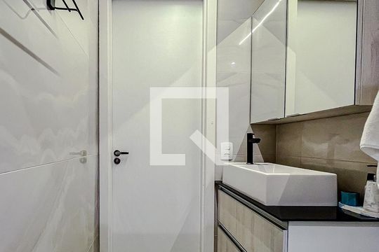 Banheiro de apartamento para alugar com 1 quarto, 34m² em Mooca, São Paulo