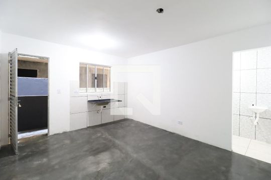 Studio de casa para alugar com 1 quarto, 30m² em Vila Irmaos Arnoni, São Paulo
