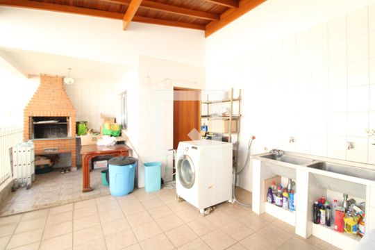 Área de Serviço de casa à venda com 4 quartos, 315m² em Parque Peruche, São Paulo