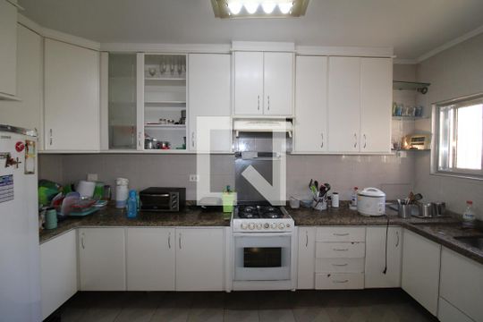 Cozinha de casa à venda com 4 quartos, 315m² em Parque Peruche, São Paulo