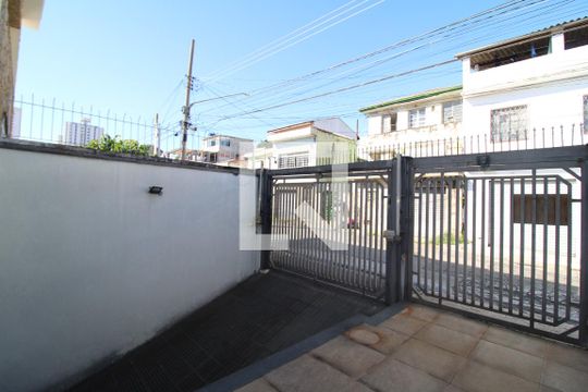Garagem de casa à venda com 4 quartos, 315m² em Parque Peruche, São Paulo