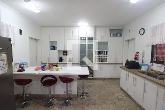 Cozinha de apartamento para alugar com 4 quartos, 355m² em Santana, São Paulo