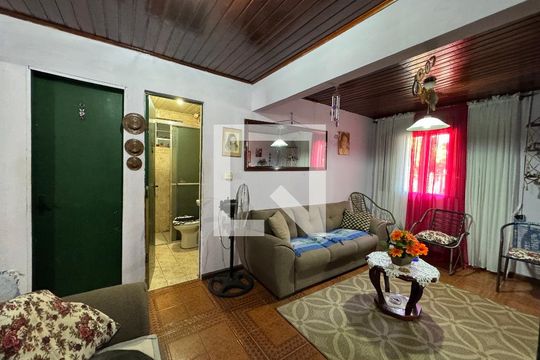 Sala de casa à venda com 4 quartos, 120m² em Feitoria, São Leopoldo