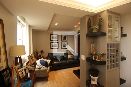 Sala de apartamento à venda com 3 quartos, 133m² em Serra, Belo Horizonte