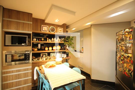 Cozinha de apartamento à venda com 3 quartos, 133m² em Serra, Belo Horizonte