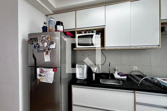 Cozinha de apartamento à venda com 2 quartos, 68m² em Santo Amaro, São Paulo