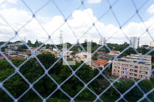 quarto 1 vista de apartamento para alugar com 2 quartos, 40m² em Jardim Maria Duarte, São Paulo