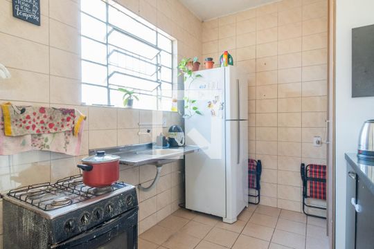Cozinha de casa à venda com 2 quartos, 530m² em Partenon, Porto Alegre