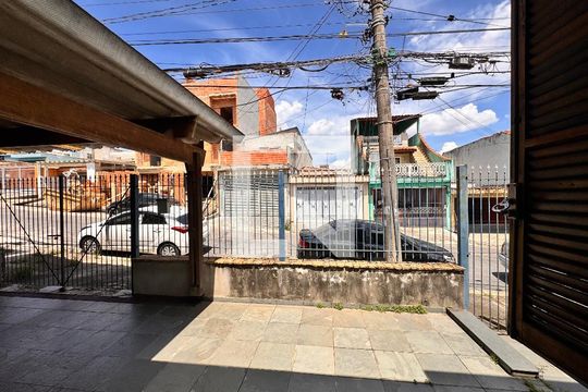 Vista  de casa à venda com 4 quartos, 205m² em Jardim Santo Alberto, Santo André