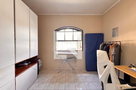 Quarto 1 de casa à venda com 4 quartos, 205m² em Jardim Santo Alberto, Santo André