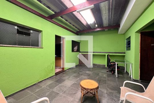 Varanda de casa à venda com 4 quartos, 205m² em Jardim Santo Alberto, Santo André