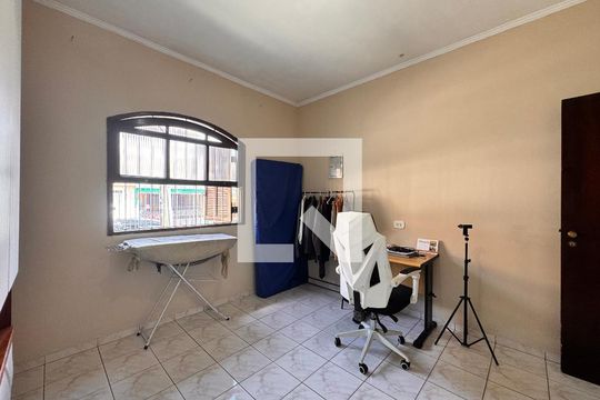 Quarto 1 de casa à venda com 4 quartos, 205m² em Jardim Santo Alberto, Santo André