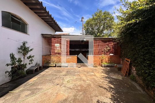Quintal de casa à venda com 4 quartos, 205m² em Jardim Santo Alberto, Santo André