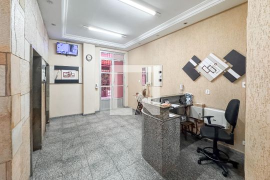 Hall de entrada de apartamento à venda com 1 quarto, 29m² em Sé, São Paulo