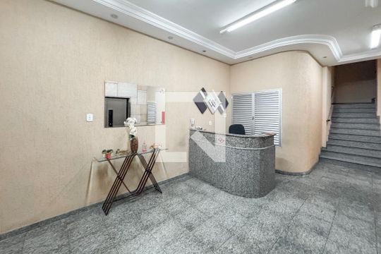 Hall de entrada de apartamento à venda com 1 quarto, 29m² em Sé, São Paulo