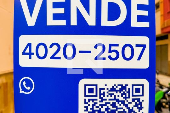 Fachada e Plaquinha de apartamento à venda com 1 quarto, 29m² em Sé, São Paulo