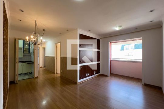 Apartamento para alugar com 3 quartos, 70m² em Cambuci, São Paulo