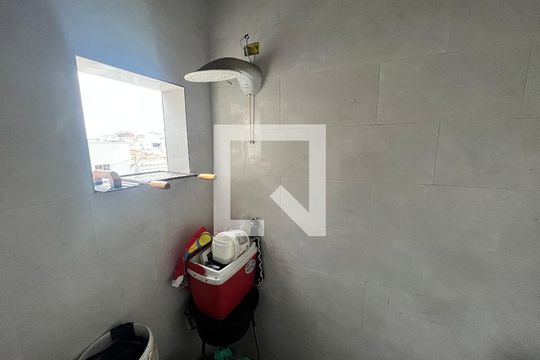 Banheiro de casa para alugar com 3 quartos, 450m² em Parque Peruche, São Paulo