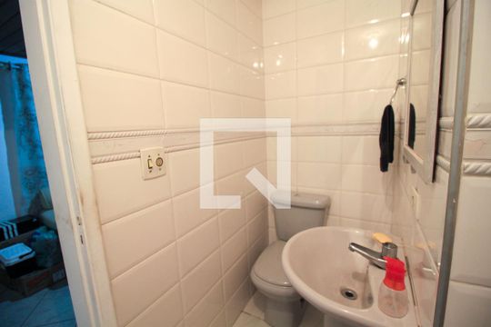 Banheiro de Serviço de casa à venda com 3 quartos, 170m² em Vila Regente Feijó, São Paulo