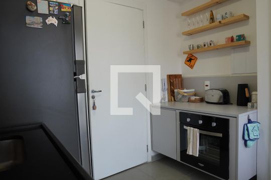 Cozinha de kitnet/studio para alugar com 1 quarto, 27m² em Pinheiros, São Paulo