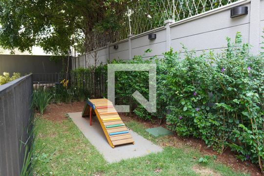 Área comum de kitnet/studio para alugar com 1 quarto, 27m² em Pinheiros, São Paulo