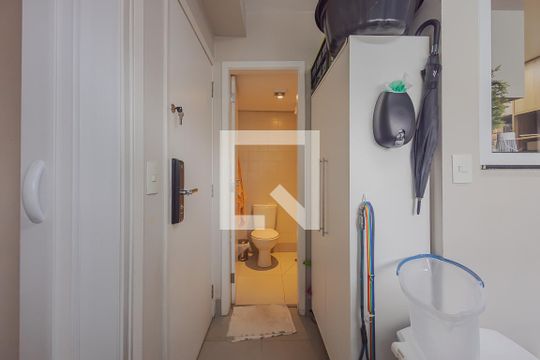 Área de Serviço de apartamento à venda com 3 quartos, 230m² em Pinheiros, São Paulo