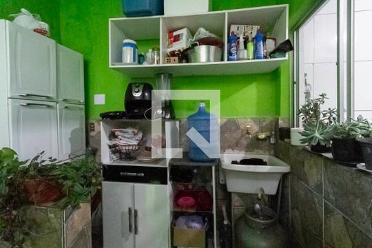 Área de serviço de casa para alugar com 2 quartos, 120m² em São Tomaz, Belo Horizonte