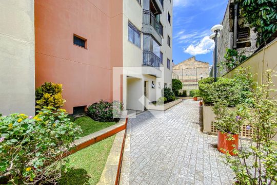 Área comum de apartamento à venda com 3 quartos, 74m² em Vila Bertioga, São Paulo