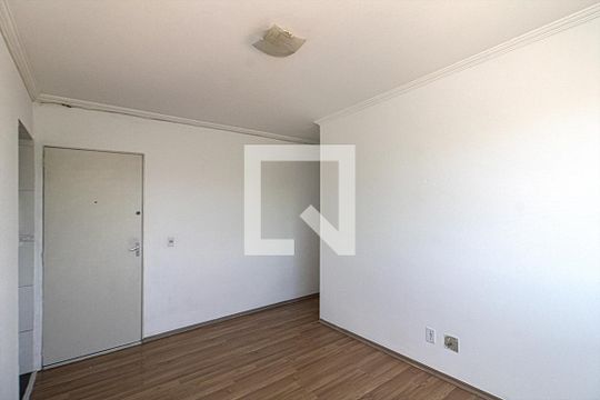 Sala de apartamento para alugar com 2 quartos, 47m² em Parque Bristol, São Paulo