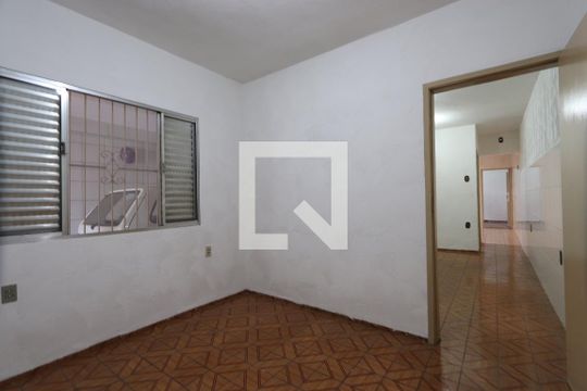 Quarto 1 de casa para alugar com 2 quartos, 55m² em Vila Divina Pastora, São Paulo