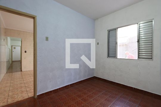 Quarto 2 de casa para alugar com 2 quartos, 55m² em Vila Divina Pastora, São Paulo
