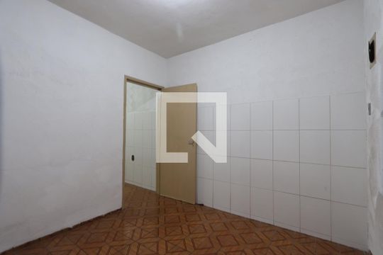 Quarto 1 de casa para alugar com 2 quartos, 55m² em Vila Divina Pastora, São Paulo