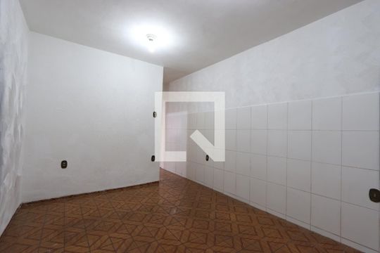 Sala de casa para alugar com 2 quartos, 55m² em Vila Divina Pastora, São Paulo