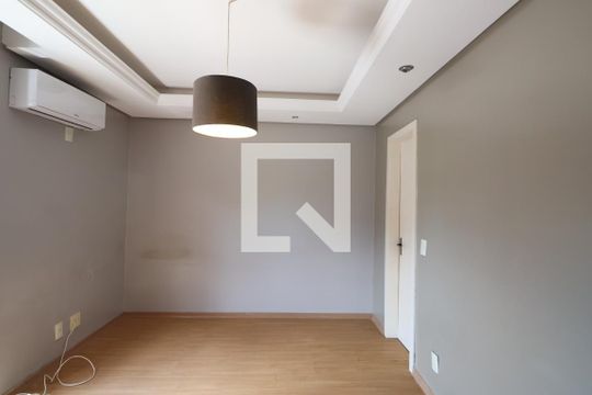 Suite de apartamento à venda com 2 quartos, 75m² em Marechal Rondon, Canoas