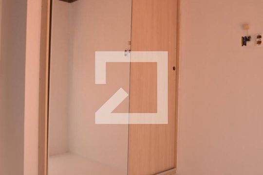 Quarto de casa à venda com 5 quartos, 380m² em Jardim Ipanema, Santo André