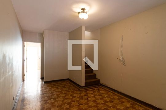 Sala de casa à venda com 2 quartos, 125m² em Jardim Cotinha, São Paulo
