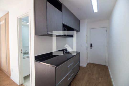Cozinha de kitnet/studio para alugar com 1 quarto, 36m² em Campo Belo, São Paulo