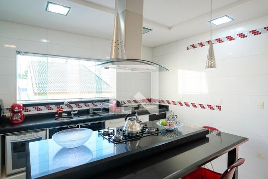 Cozinha de casa à venda com 3 quartos, 465m² em Rudge Ramos, São Bernardo do Campo