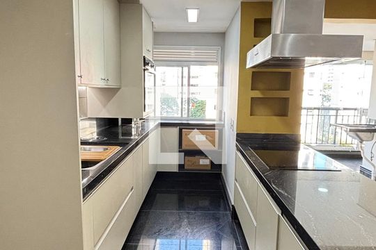 Cozinha de apartamento para alugar com 2 quartos, 65m² em Vila Curuçá, Santo André