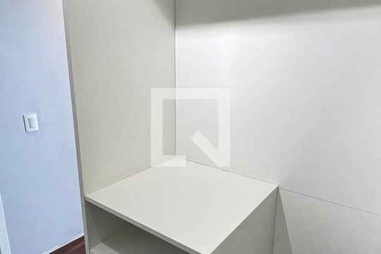 Suite Closet de apartamento para alugar com 2 quartos, 65m² em Vila Curuçá, Santo André