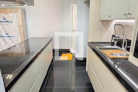 Cozinha de apartamento para alugar com 2 quartos, 65m² em Vila Curuçá, Santo André