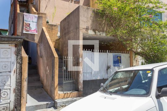 Fachada de casa à venda com 2 quartos, 125m² em Jardim Andrea Demarchi, São Bernardo do Campo