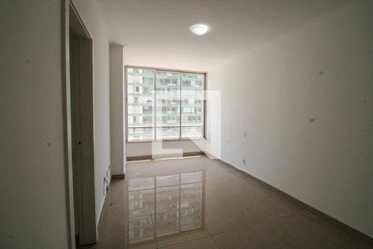 Sala de apartamento à venda com 3 quartos, 85m² em Barra da Tijuca, Rio de Janeiro