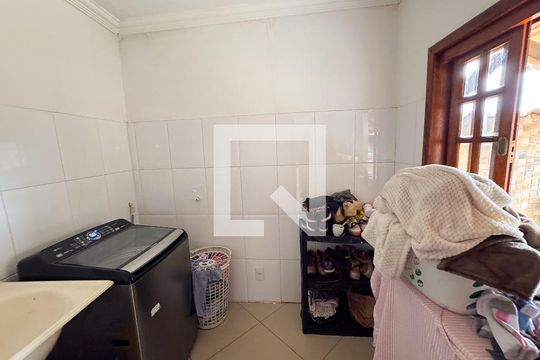 Área de Serviço de casa à venda com 5 quartos, 400m² em Riacho das Pedras, Contagem