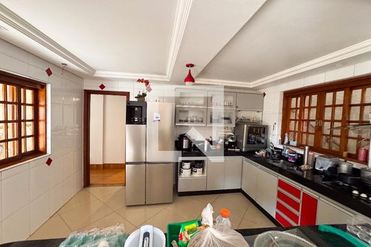 Cozinha de casa à venda com 5 quartos, 400m² em Riacho das Pedras, Contagem