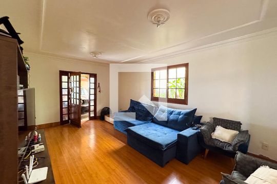 Sala de casa à venda com 5 quartos, 400m² em Riacho das Pedras, Contagem